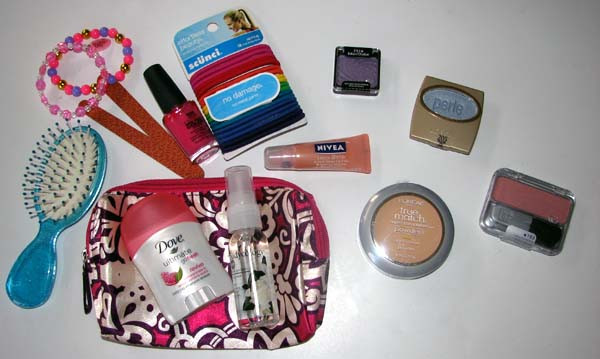 DIY Makeup Kits
 DIY Homemade Princess Beauty Kits Bags for your Girls for