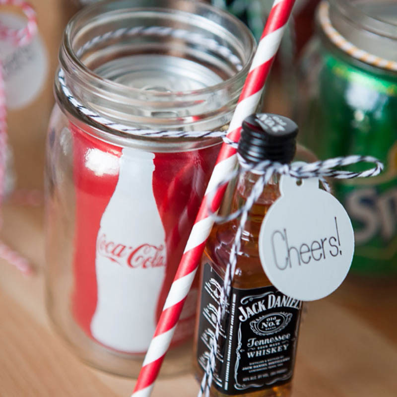 DIY Mason Jar Gift Ideas For Christmas
 25 Mason Jar Gifts DIY Christmas Gift Ideas