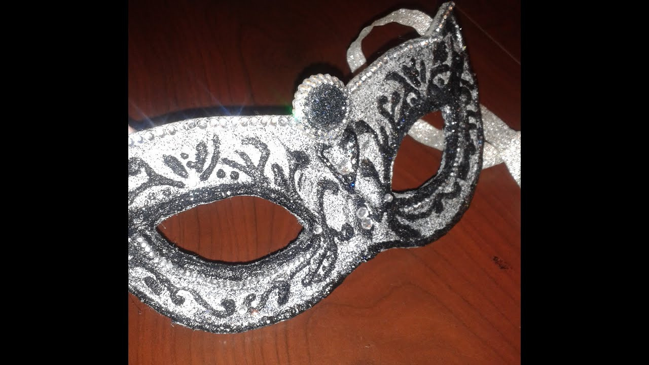 DIY Masquerade Mask Ideas
 DIY Venetian mask masquerade