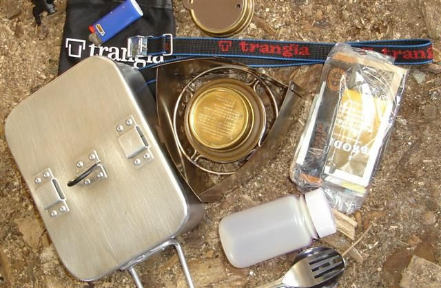 DIY Mess Kit
 Brit Issue Mess Tin Lid Mod