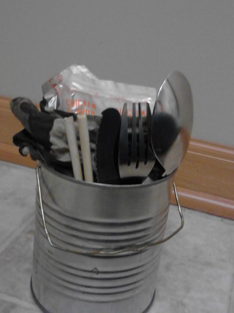 DIY Mess Kit
 Tin Can Mess Kit Cook Kit