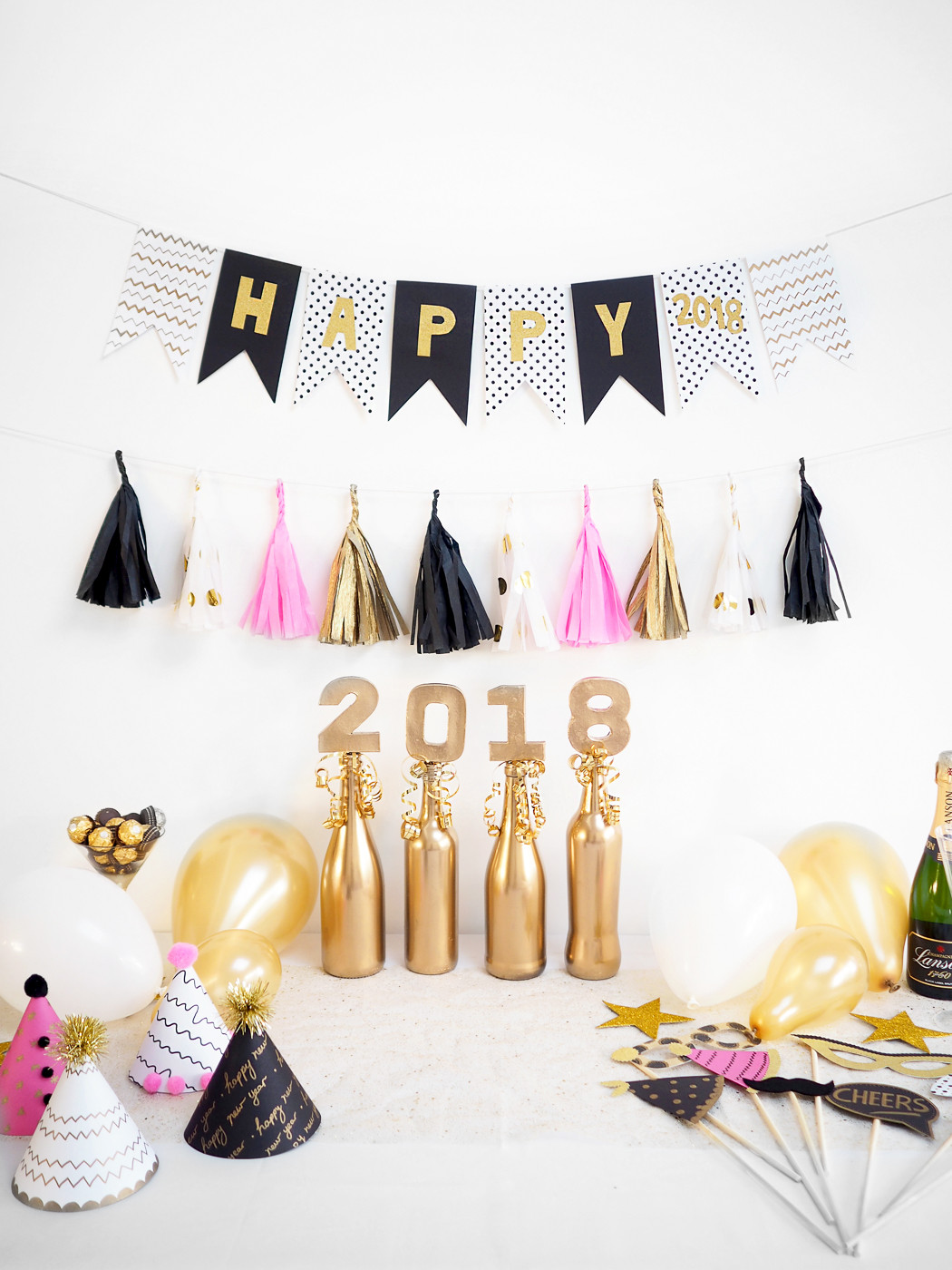 DIY New Years Eve Decorations
 DIY New Years Eve Decorations Pink & Gold Bang on Style
