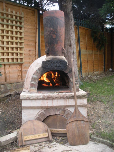 DIY Outdoor Bread Oven
 15 Wood Fired Pizza Bread Oven Plans For Outdoors Backing