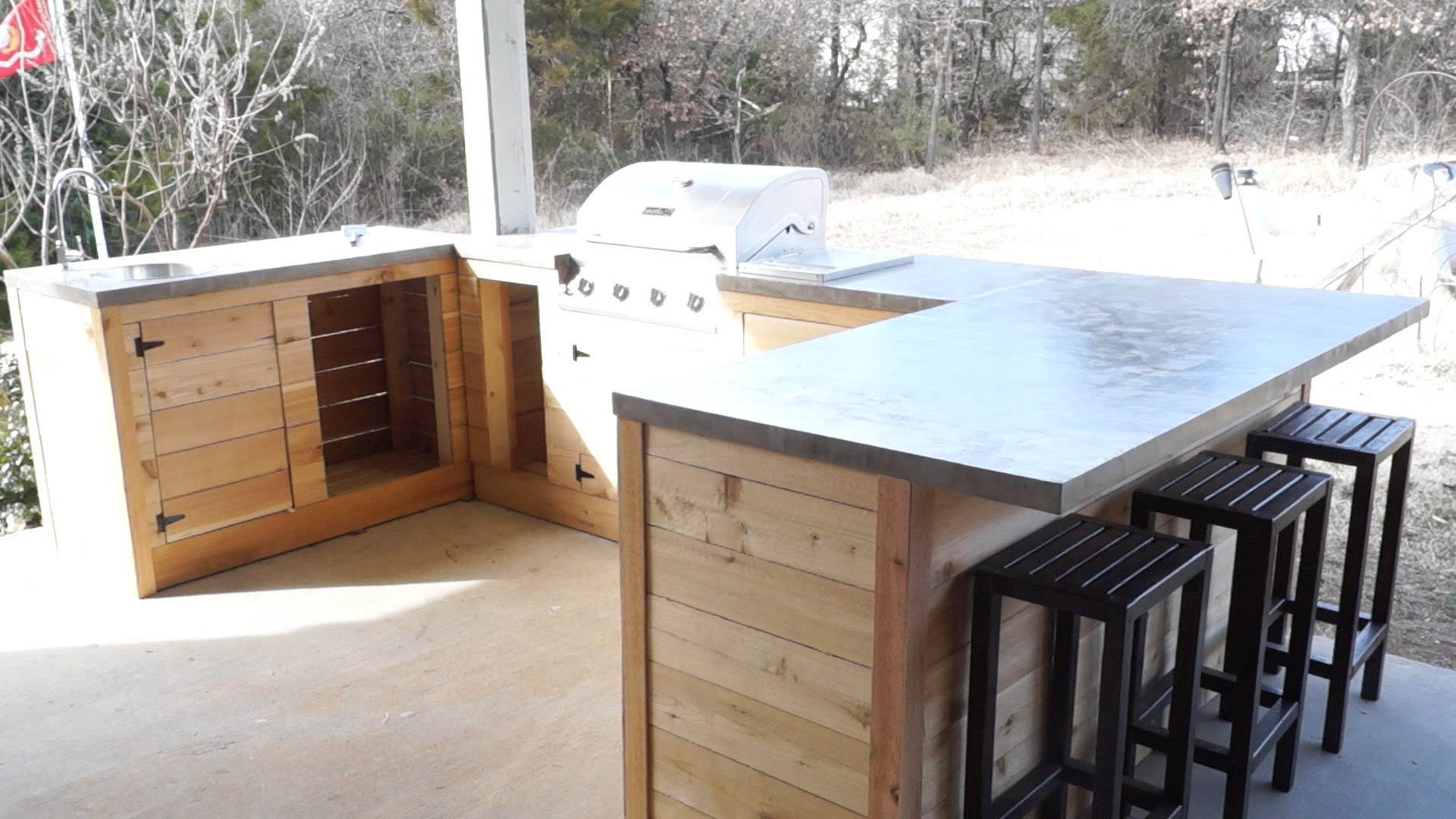DIY Outdoor Cabinet
 3 Plans to Make a Simple Outdoor Kitchen Interior