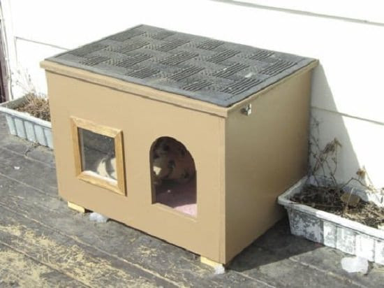 DIY Outdoor Cat House
 12 DIY Outdoor Cat House Ideas For Winters
