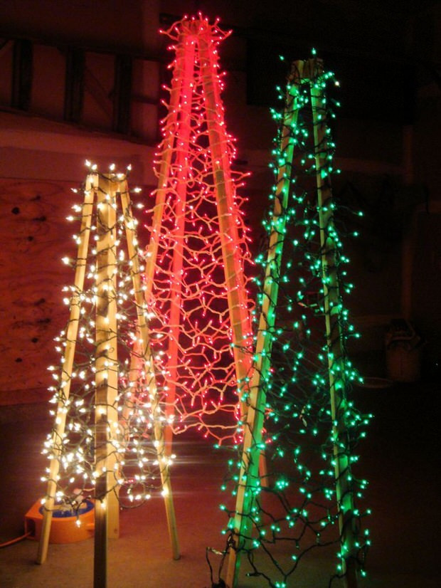 DIY Outdoor Christmas Light Tree
 DIY Outdoor Christmas Decorating