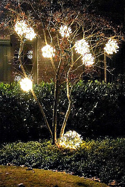 DIY Outdoor Christmas Light Tree
 15 Beautiful Christmas Outdoor Lighting DIY Ideas