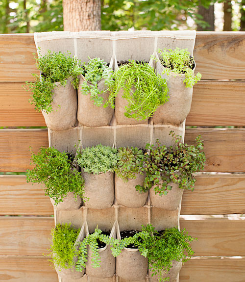 DIY Outdoor Crafts
 14 DIY Gardening Ideas To Make Your Garden Look Awesome in