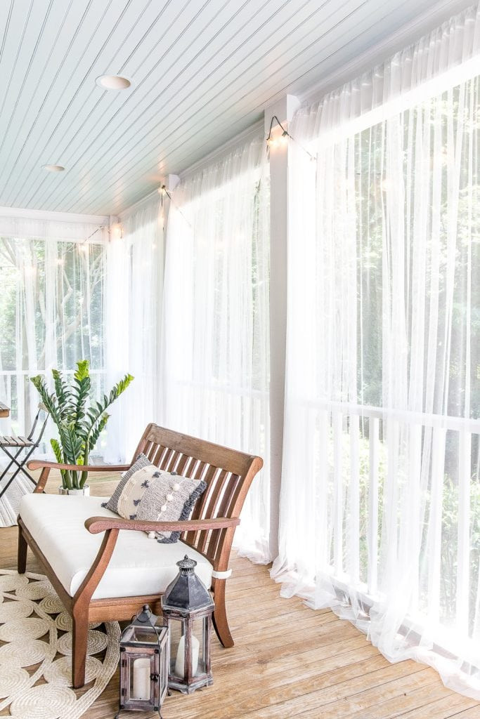 DIY Outdoor Curtains For Patio
 DIY Outdoor Curtains and Screened Porch for Under $100