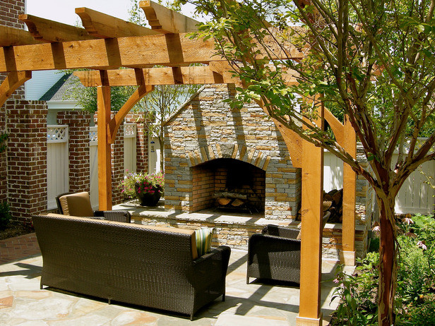 DIY Outdoor Fireplace Ideas
 12 Amazing Outdoor Fireplaces and Fire Pits
