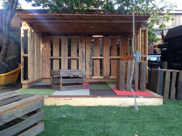DIY Outdoor Fort
 43 Free DIY Playhouse Plans That Children & Parents Alike