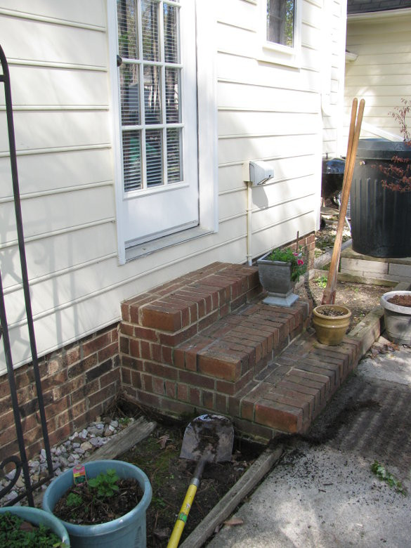 DIY Outdoor Handrail
 Outdoor Handrail – NicholsNotes