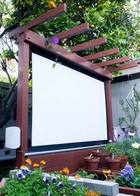 DIY Outdoor Movie Screen
 Show Thyme How to Build an Outdoor Theater in Your Garden