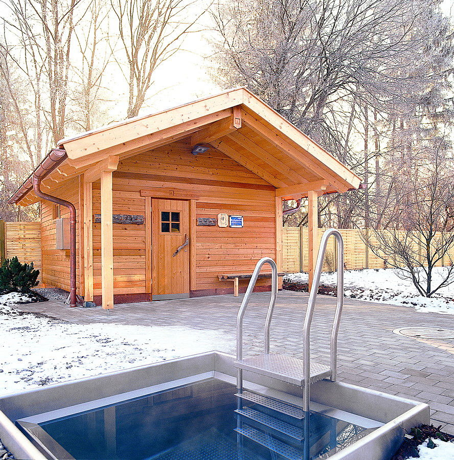 DIY Outdoor Sauna Plans
 Sauna Construction