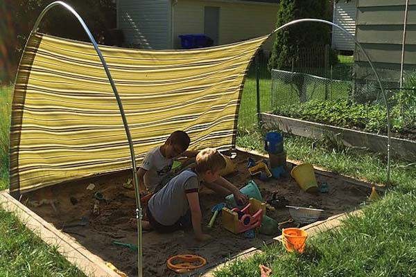 DIY Outdoor Shade Canopy
 21 Super Cool DIY PVC Pipe Projects Worth Realizing
