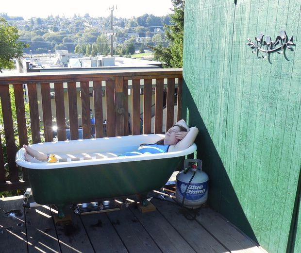 DIY Outdoor Soaking Tub
 f Grid Propane Powered Hot Tub