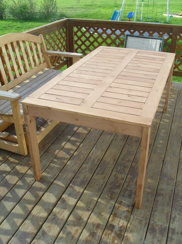 DIY Outdoor Table Plans
 DIY Outdoor Dining Tables