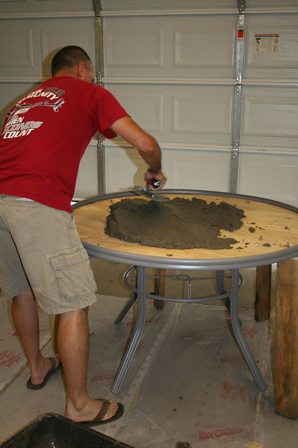 DIY Outdoor Table Tops
 How to Create a Concrete Table Top for Your Patio Table