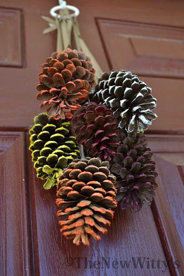 DIY Pinecone Decorations
 21 DIY Fall Door Decorations