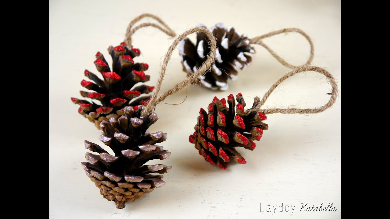 DIY Pinecone Decorations
 DIY Pine Cone Christmas Decorations