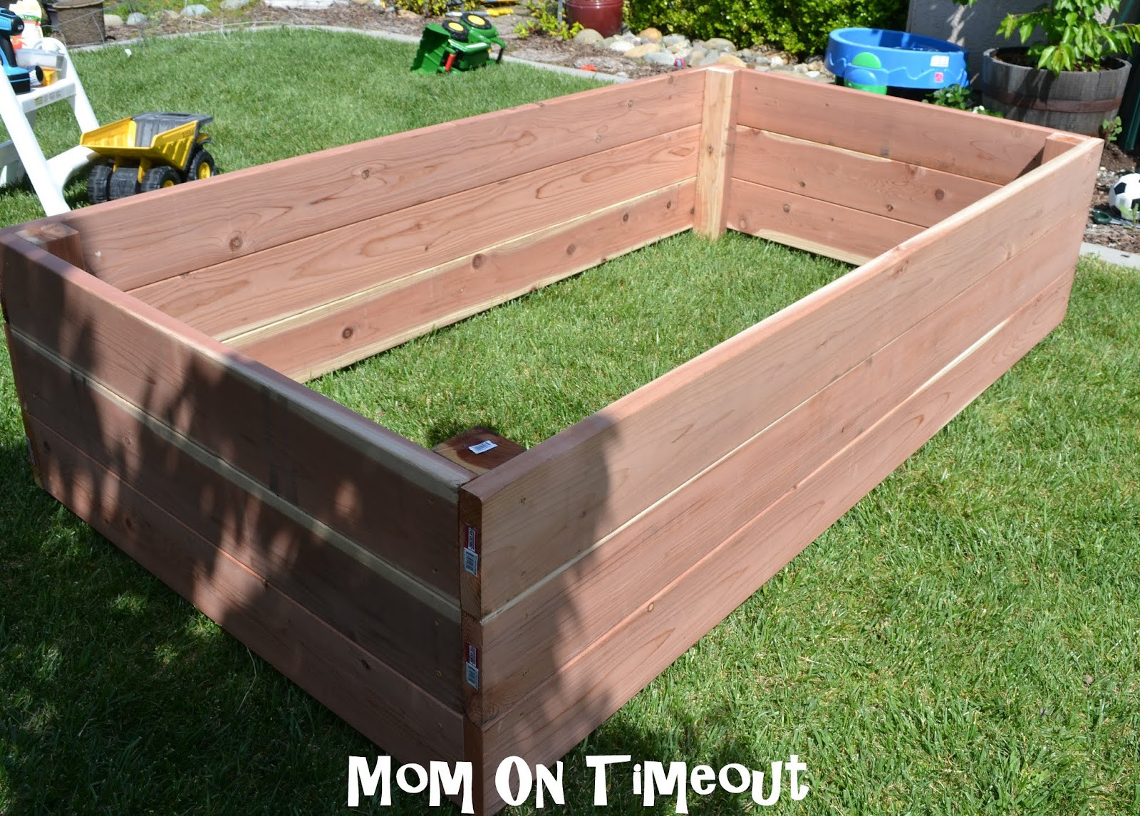 DIY Planting Boxes
 DIY Garden Planter Box Tutorial