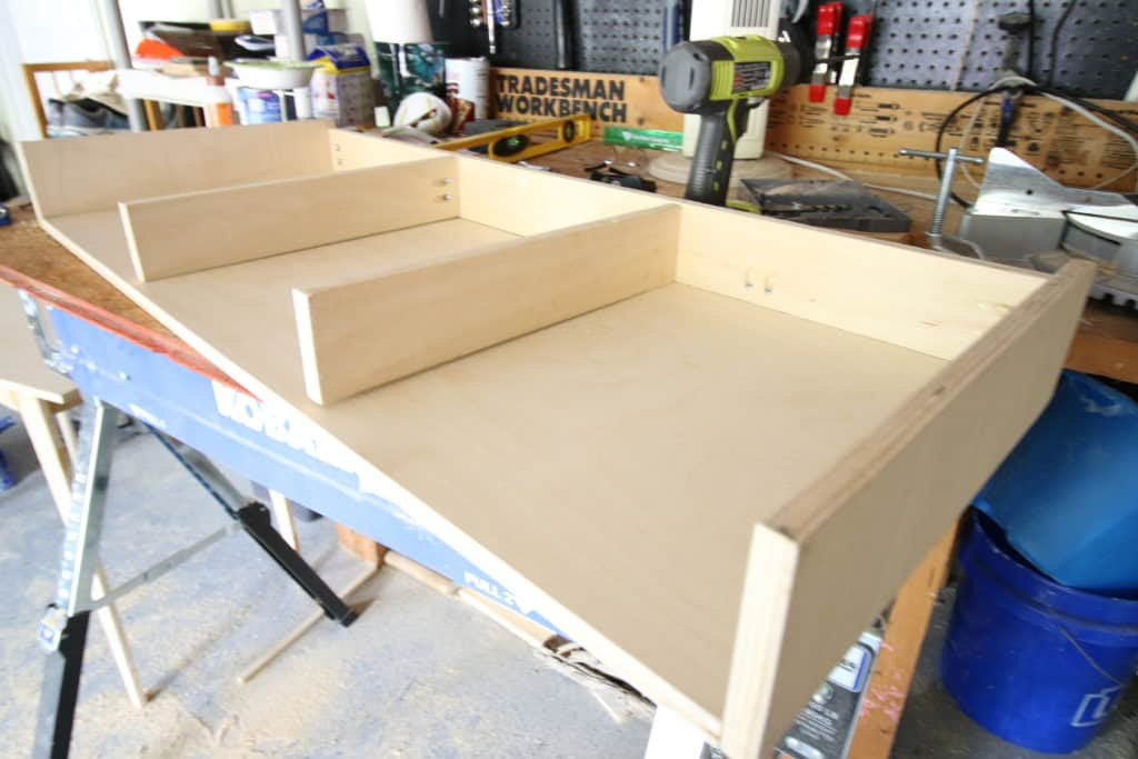 DIY Plywood Computer Desk
 DIY Plywood Concrete Desk