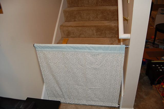 DIY Retractable Baby Gate
 DIY baby gate made of two shower rods and a fabric panel
