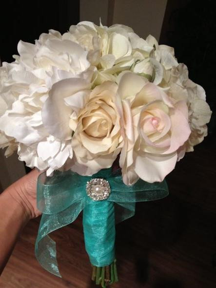 DIY Silk Wedding Flowers
 DIY silk flower bouquet what do you la s think