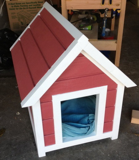 DIY Small Dog House
 10 Amazing DIY Dog Houses With Free Plans
