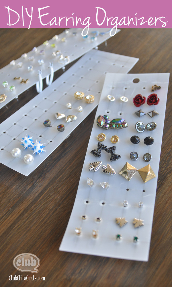 DIY Stud Earring Organizer
 Easy Earring Organizer Craft Idea