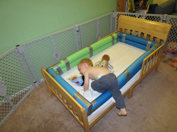 DIY Toddler Bed Rail
 7 DIY Bed Rails for Toddler Cool DIYs