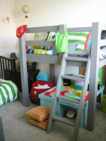 DIY Toddler Bunk Bed
 17 Best images about Toddler Loft Beds DIY on Pinterest