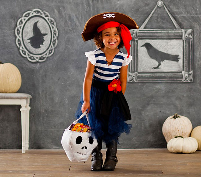 DIY Toddler Pirate Costume
 Easy Peasy Pirate Eyepatch a Halloween Costume DIY