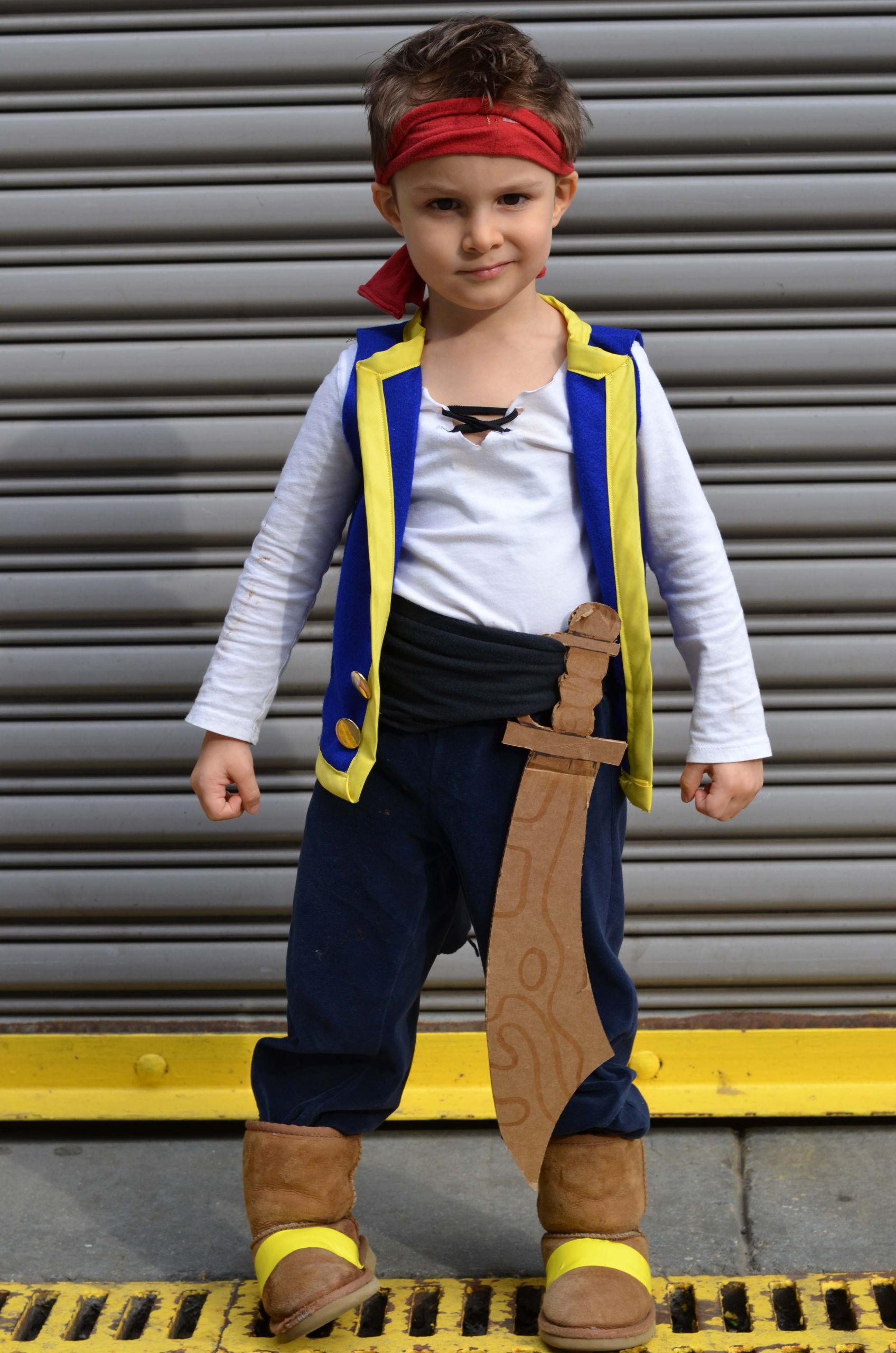 DIY Toddler Pirate Costume
 Jake and The Never Land Pirates