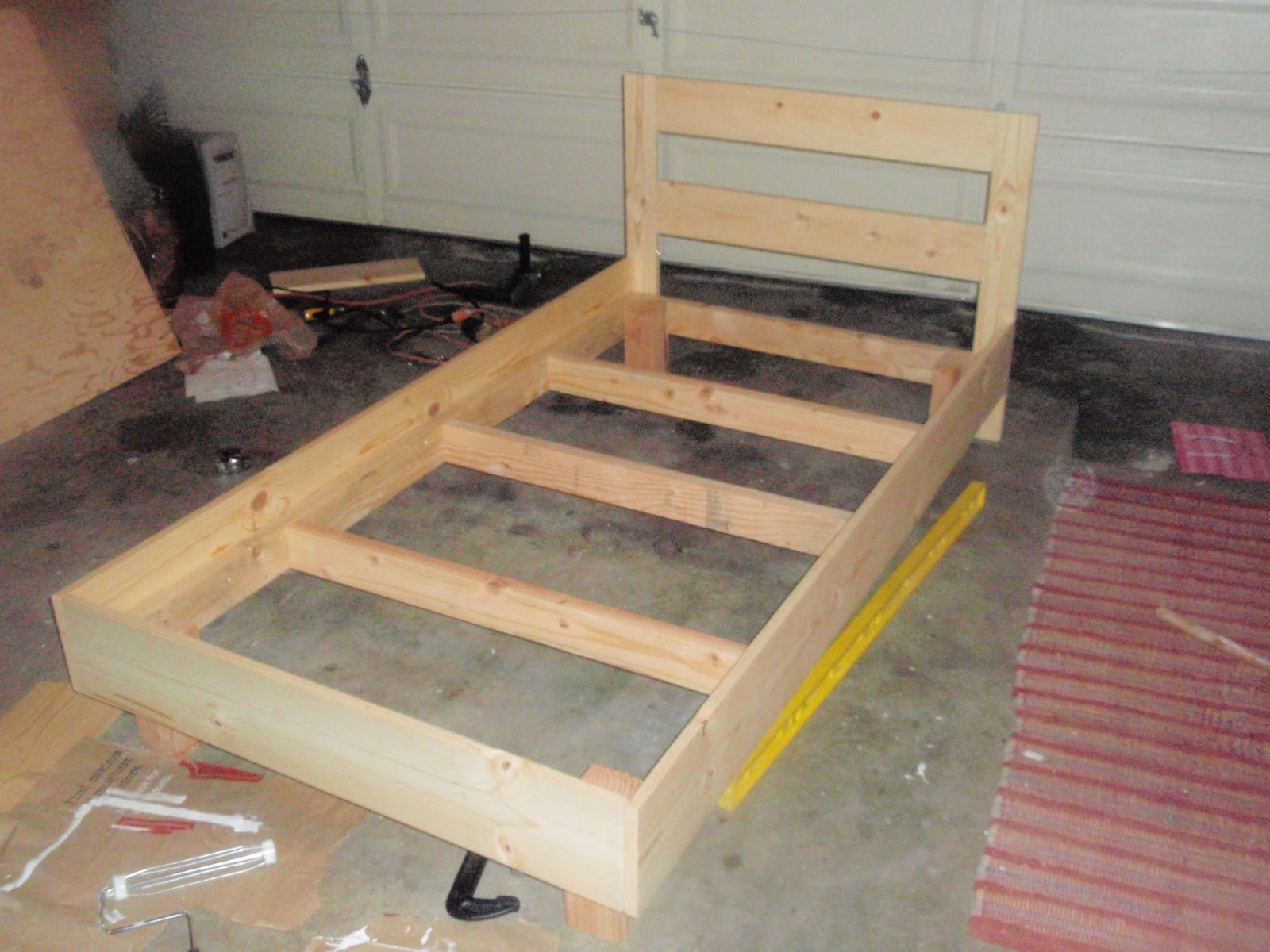 DIY Twin Bed Plans
 Some Use Building A Pine Twin Bed