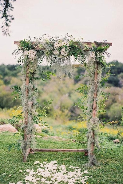 DIY Wedding Arches Ideas
 11 Beautiful DIY Wedding Arches