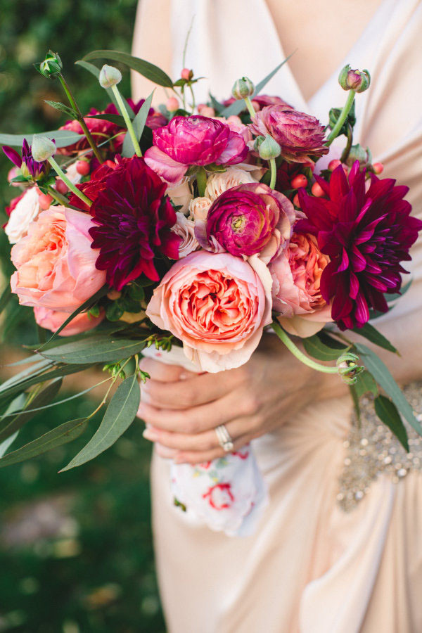 DIY Wedding Flower Arrangements
 These 4 Tricks Will Help You DIY Your Wedding Bouquet