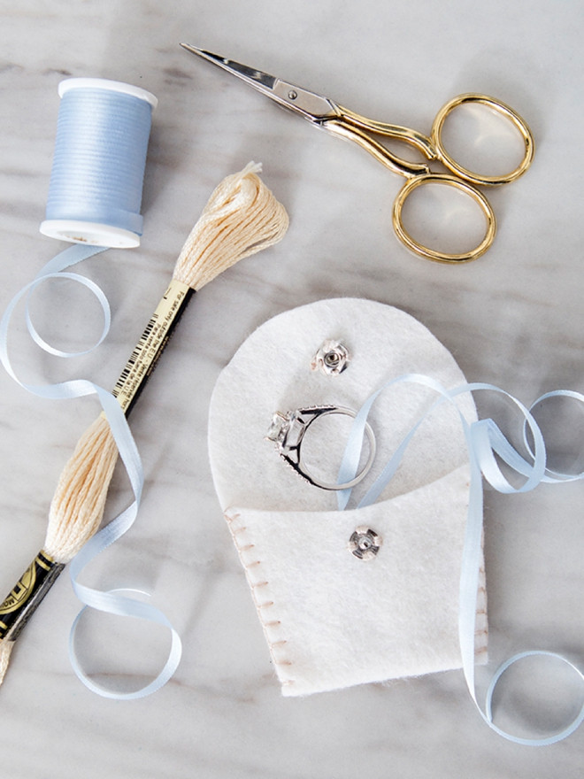 DIY Wedding Ring
 You HAVE To See These Adorable DIY Felt Wedding Ring Pouches