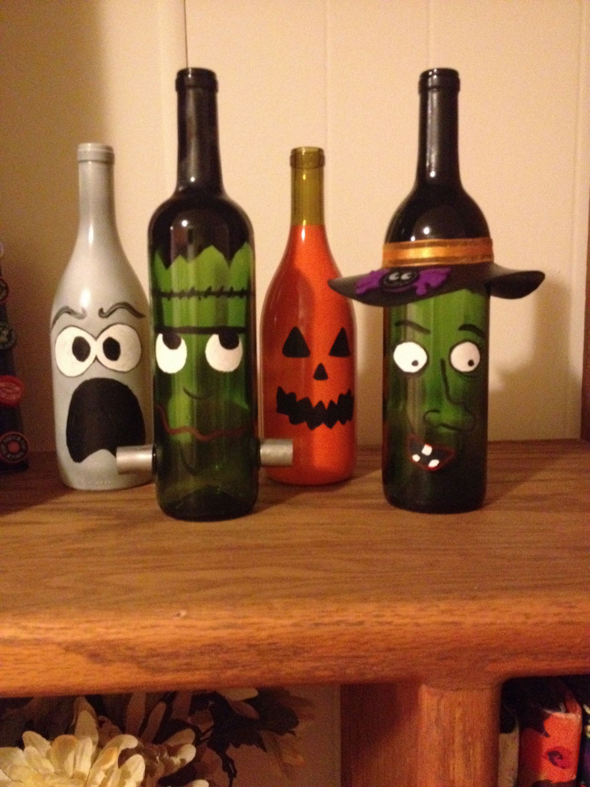 DIY Wine Bottle Decorations
 Painted wine bottle decor halloween diy Origami Owl