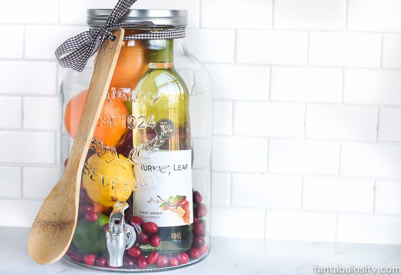 DIY Wine Gift Baskets Ideas
 50 DIY Gift Baskets To Inspire All Kinds of Gifts