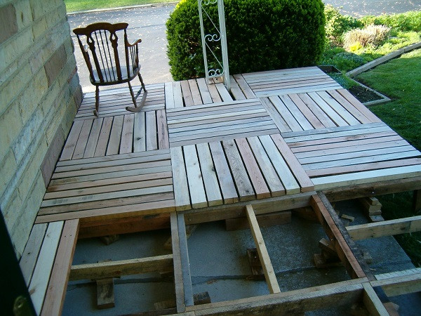 DIY With Wooden Pallets
 DIY Pallet Wood Front Porch