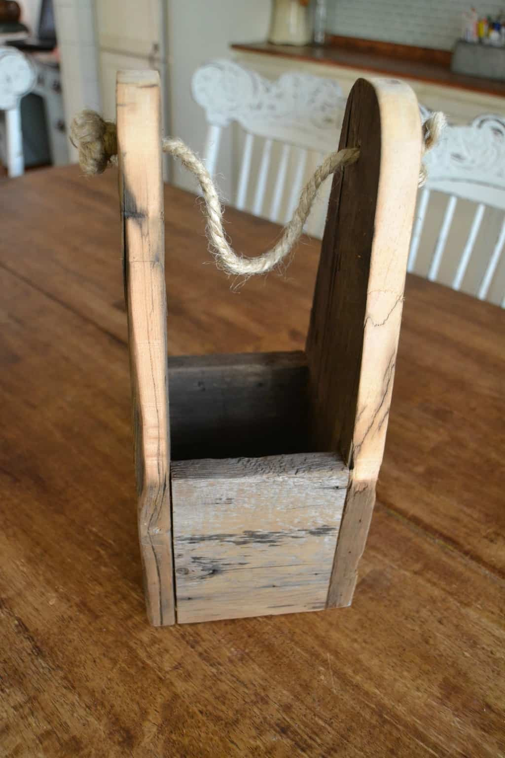 DIY Wood Christmas Gifts
 DIY Wood Gift Bag Mason Jar Teacher Gift Giveaway