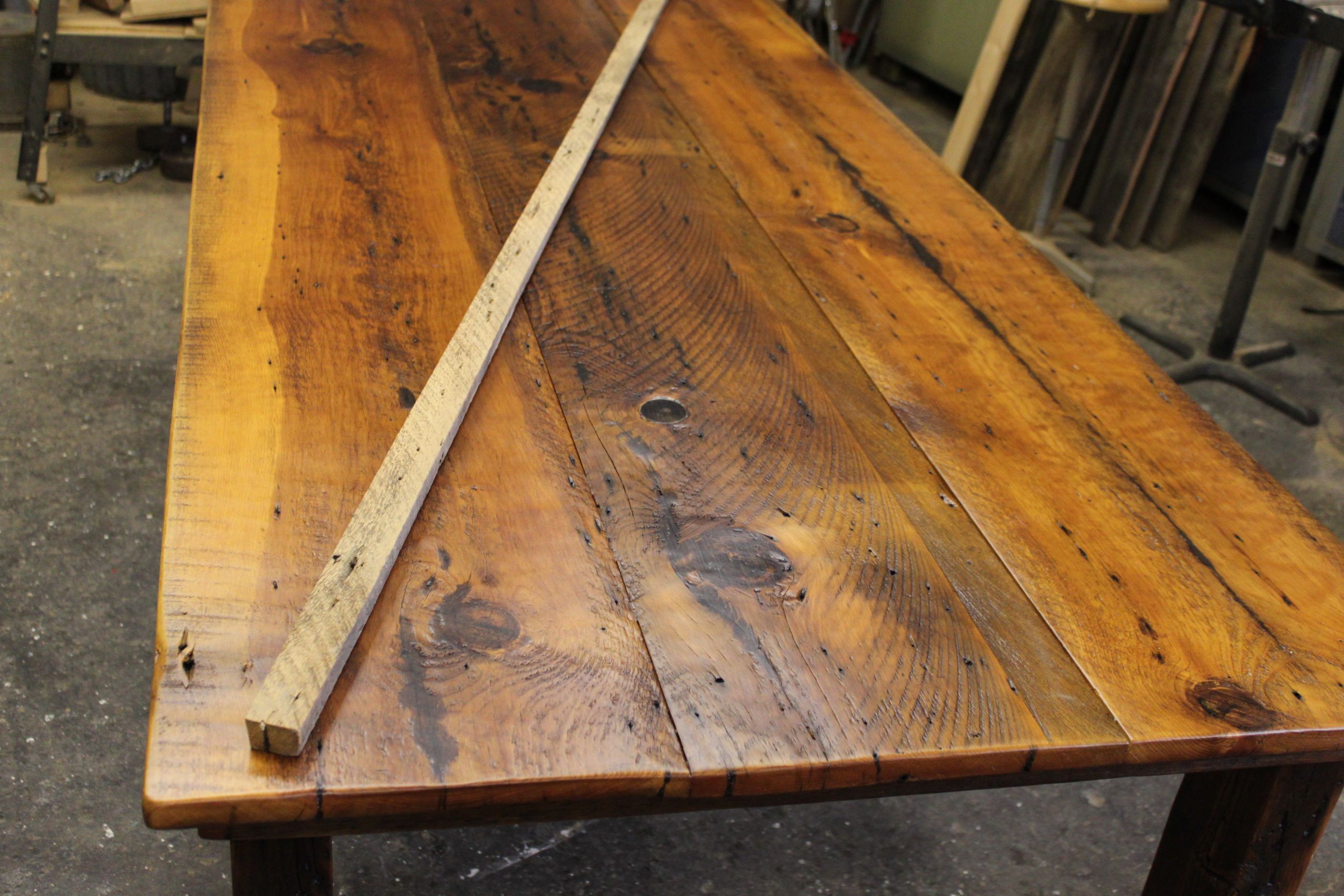 DIY Wood Table Top
 Using Reclaimed Barn Wood to build Harvest Tables…