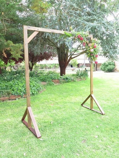 DIY Wood Wedding Arch
 Handcrafted Timber Wedding Arch