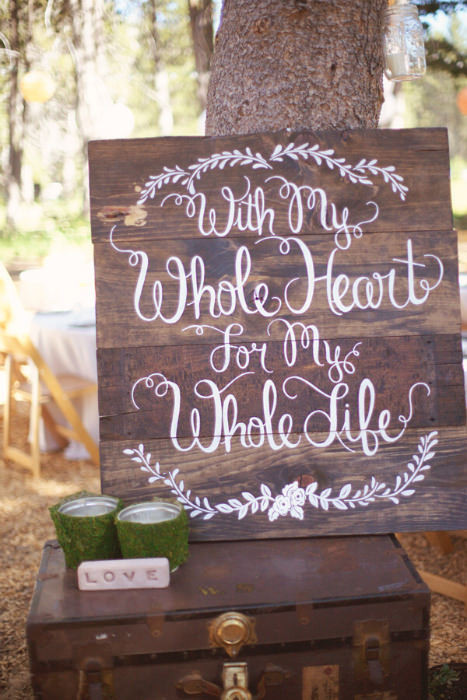 DIY Wood Wedding Sign
 20 Wedding Signs We Love
