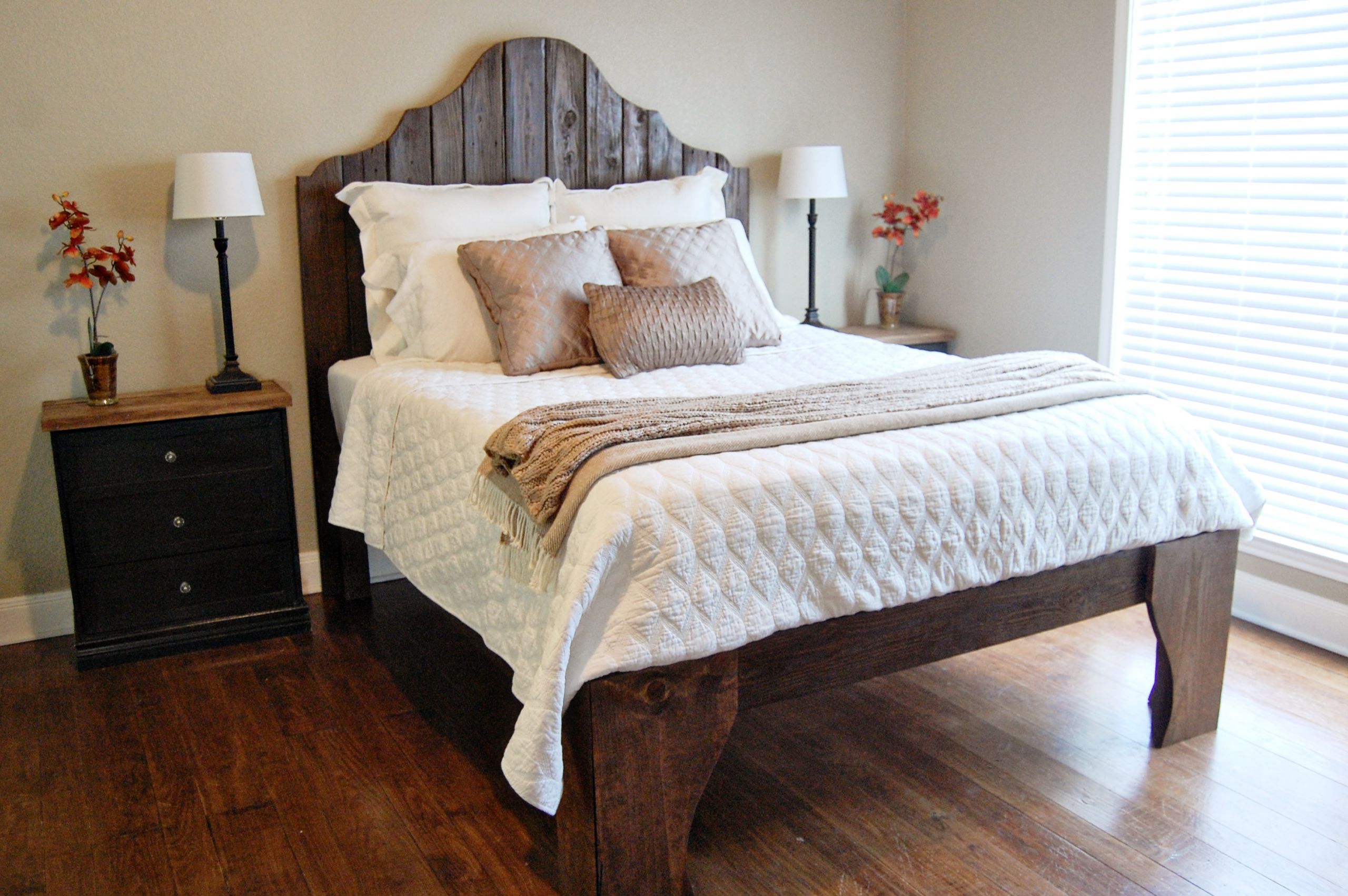 DIY Wooden Bed
 21 DIY Bed Frames To Give Yourself The Restful Spot of