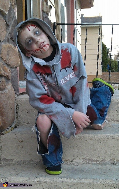 DIY Zombie Costume For Kids
 Child Zombie Halloween Costume