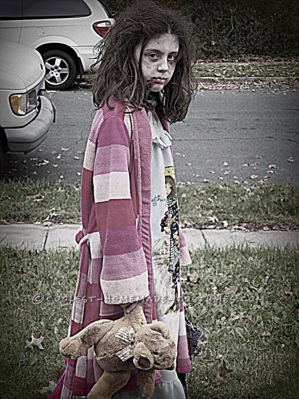 DIY Zombie Costume For Kids
 Scary Homemade Costume for a Girl Little Zombie Girl