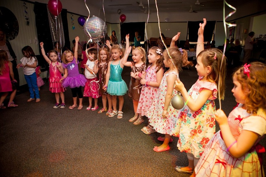 Dj For Kids Party
 Kids Parties & Disco Entertainment