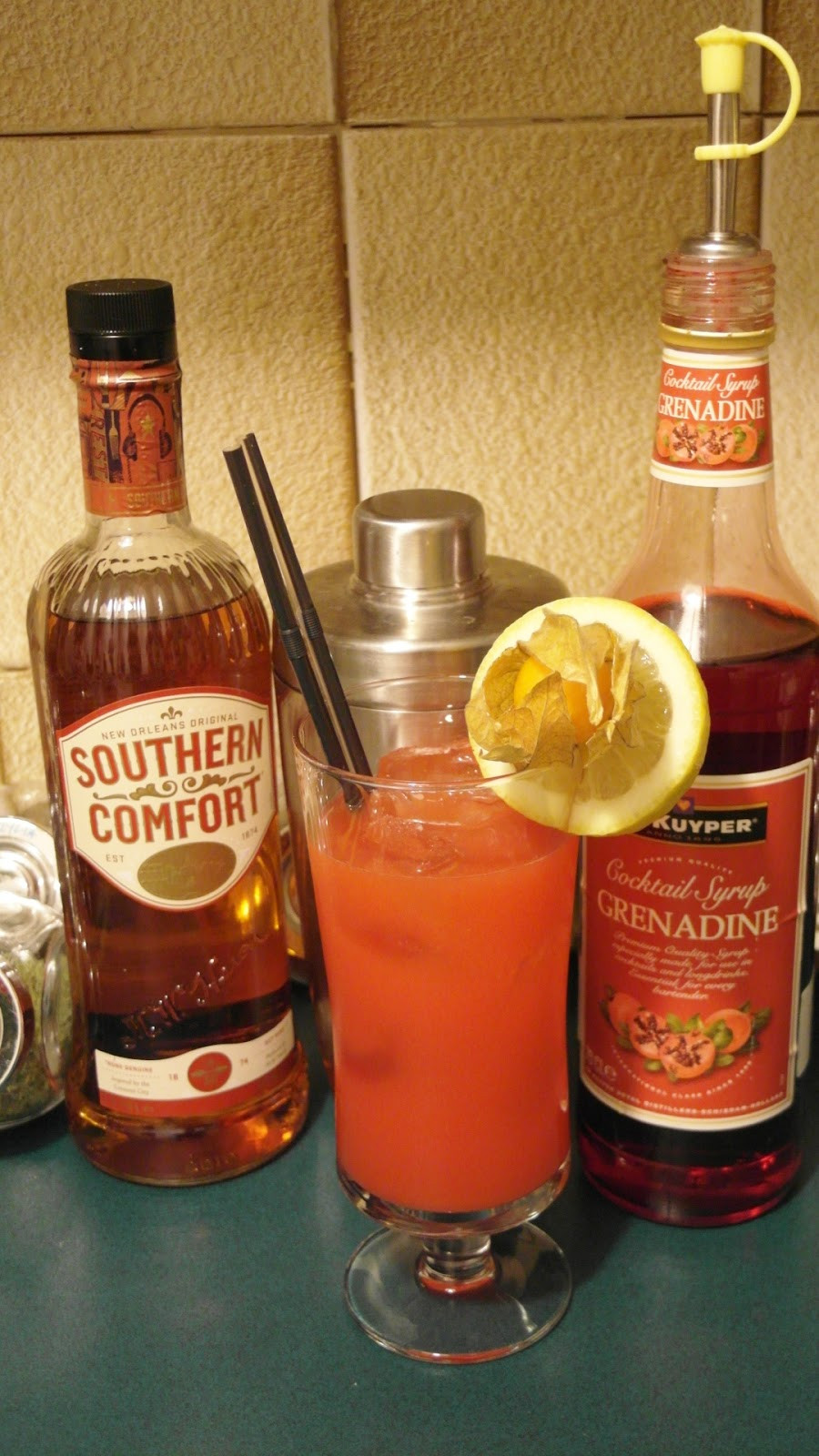 Drinks With Southern Comfort
 Kuchnia z wyrakiem Florida fort Drink z likierem